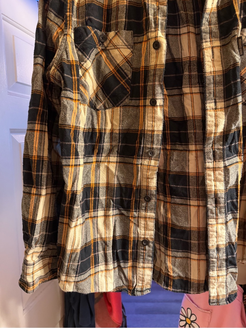 Women’s Harley Davidson Flannel - Picture 3 of 10